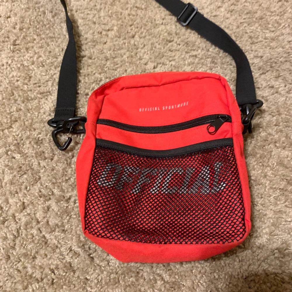Official shoulder bag